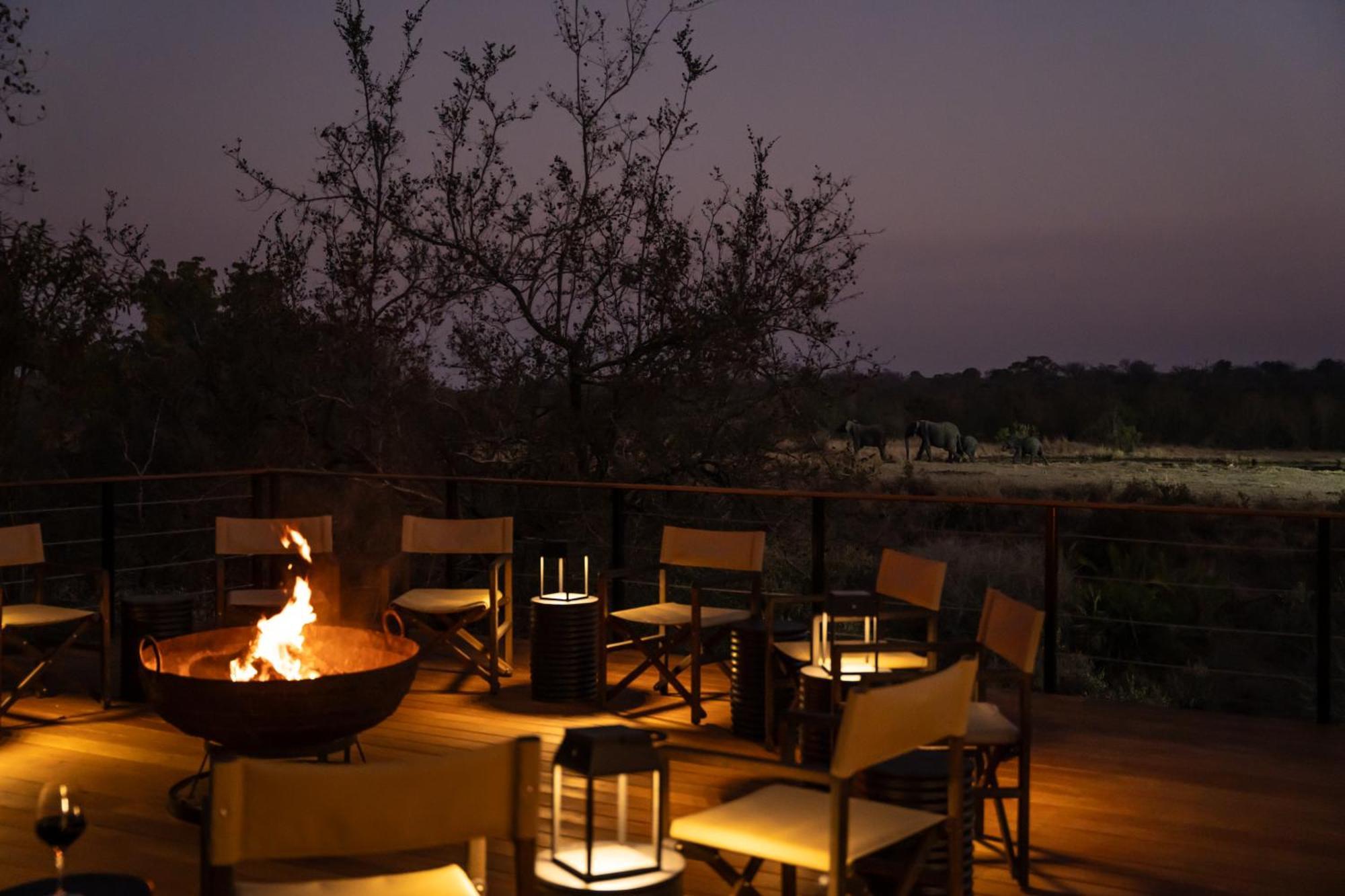Thornybush Simbambili Lodge Riserva di Sabi Sand Esterno foto