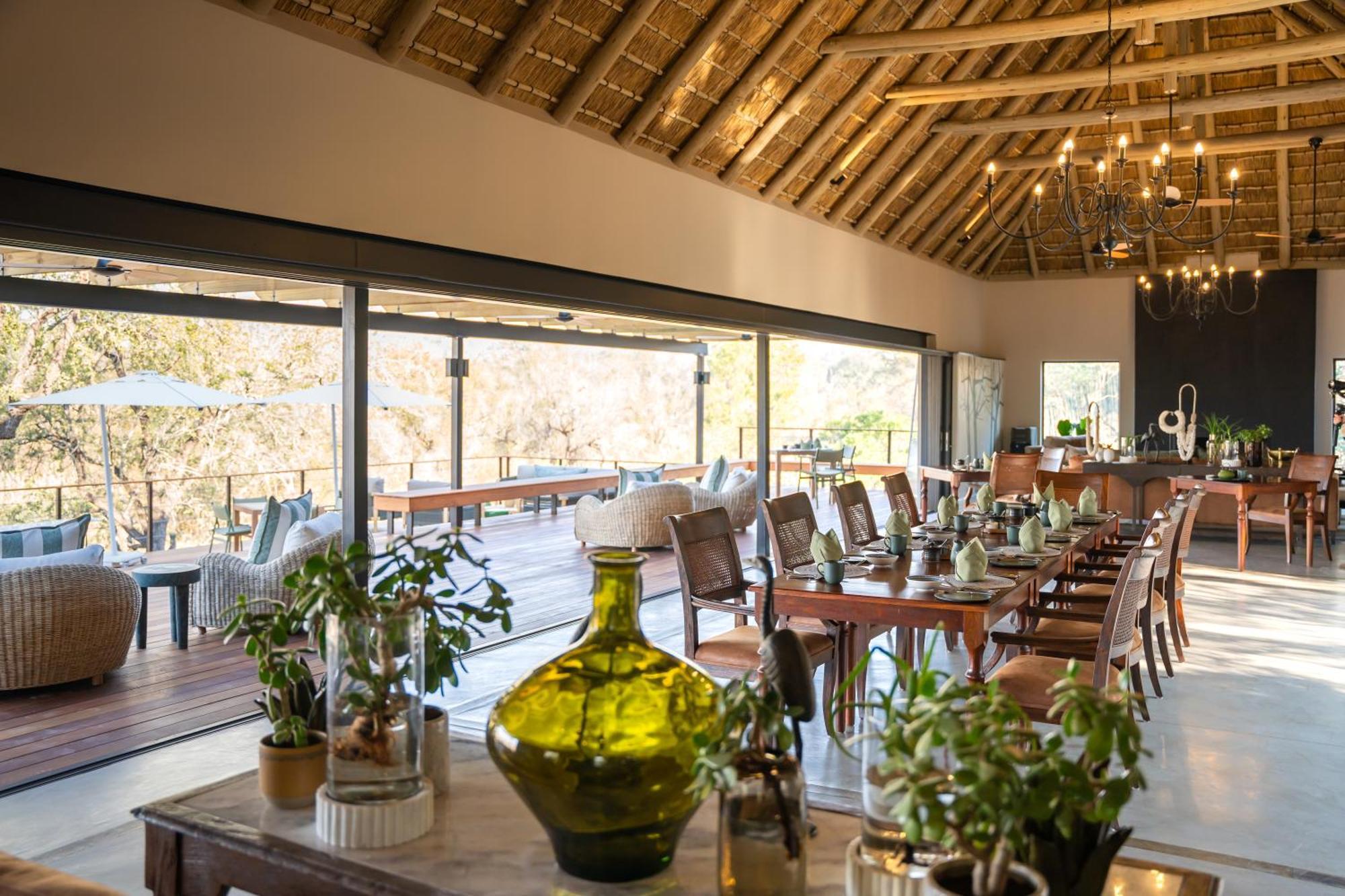 Thornybush Simbambili Lodge Riserva di Sabi Sand Esterno foto