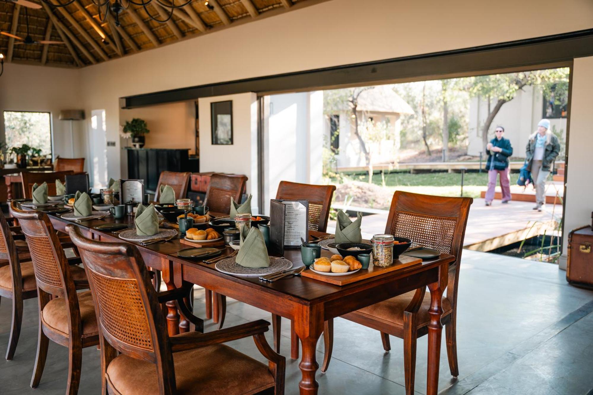 Thornybush Simbambili Lodge Riserva di Sabi Sand Esterno foto